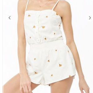 Romper with flower embroidery